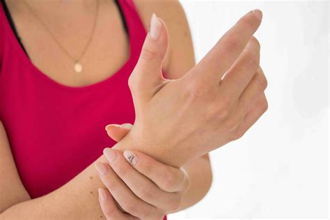 How To Avoid Wrist Pain In Yoga Erika Belanger Site