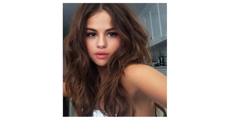 Selena Gomez Posa Sensual E Coloca Bumbum Pra Jogo Em Imagem Publicada