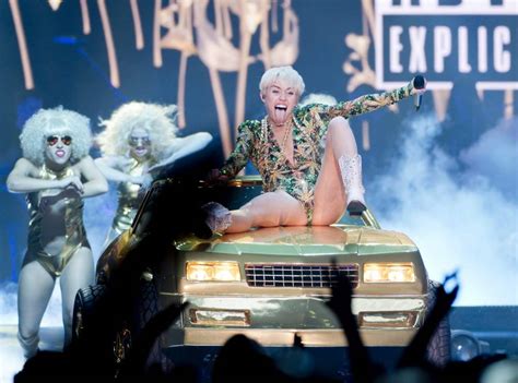 Gallery Raunchy Miley Cyrus Kicks Off Bangerz Tour At Rogers Arena In Vancouver On Valentine S
