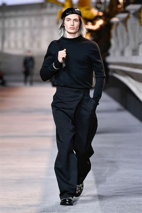 Kim Jones Debuts Dior Men Winter 2022 Collection Hypebae