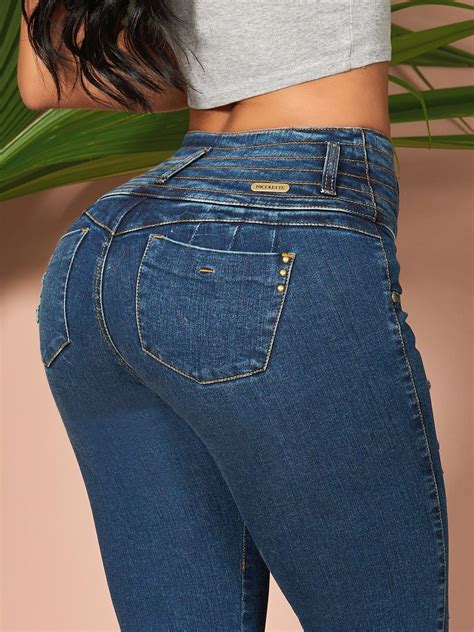 Kette Während ~ Schleife Jeans Girl Butt Jede Woche Platzen Nachbarschaft
