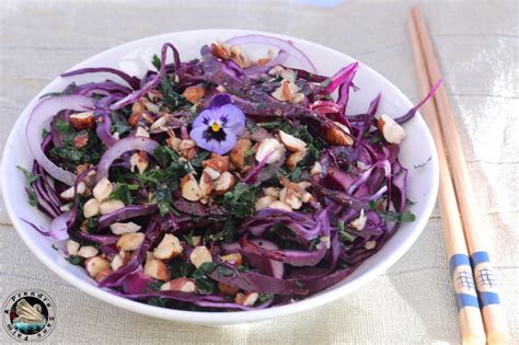 Salade de chou rouge aux noisettes