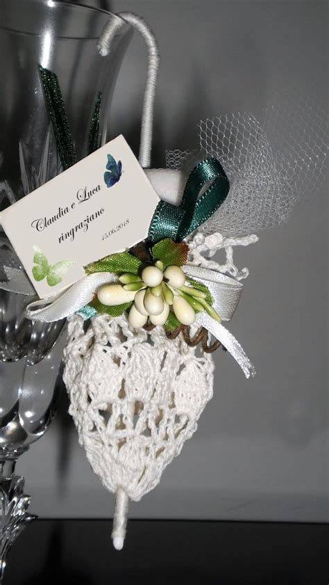 Mughetti bomboniere alluncinetto lily of the valley. bomboniera-segnaposto ombrellino uncinetto matrimonio, prima comuni... | su MissHobby