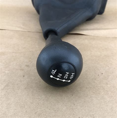 Genuine – Dodge Ram – Manuel Transfer Case – Shift Lever, Boot, Knob