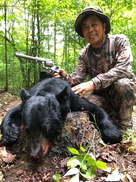 Maine Black Bear Hunting Tylor Kelly Camps