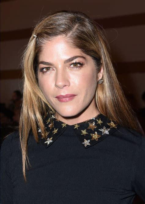 Maybe giving up long, brown hair, complete with time consuming and expensive highlights and lowlights isn't necessarily a give up, the actress wrote on instagram. Selma Blair's Blond Bob Haircut | POPSUGAR Beauty Australia