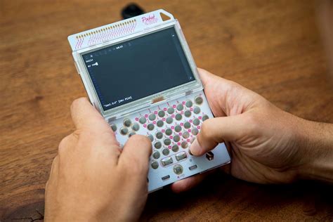 Pocket Chip Is A Pocket Sized Computer That Can Even Be Used For Gaming