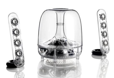 The harman kardon soundsticks iii speakers don't offer much more than the first soundsticks and their soundsticks ii sequel we've already reviewed, but who are we to argue with a design that was deemed worthy of the new york museum of modern art's permanent collection? Harman/Kardon Soundsticks III 2.1 Soundsystem | OTTO
