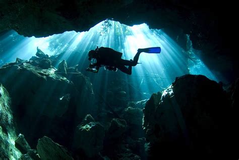 Penetrating The Deep Diving Scuba Diving Cave Diving