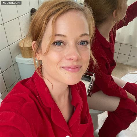 Jane Levy Selfie Sitting On The Toilet 2021 Fappenpics