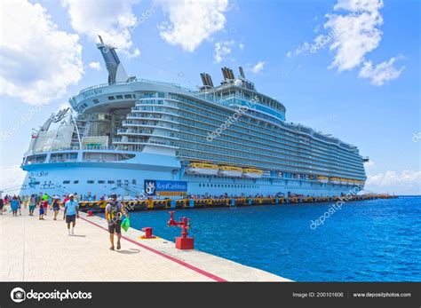 This opens in a new window. Cozumel, Mexico - May 04, 2018: Royal Carribean cruise ship Oasis of the Seas docked in the ...