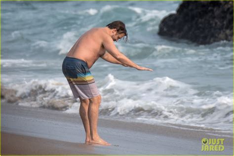 Olivia Wilde And Jason Sudeikis Have A Fun Day At The Beach