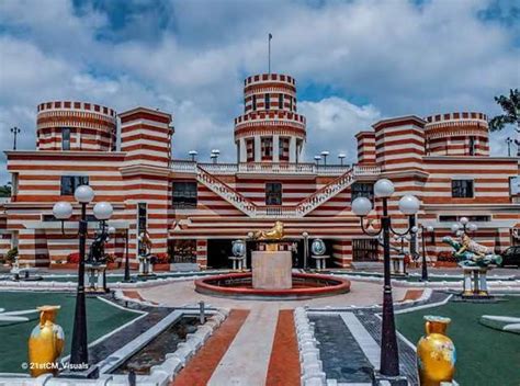 Picture The Most Beautiful Kings Palace In Nigeria