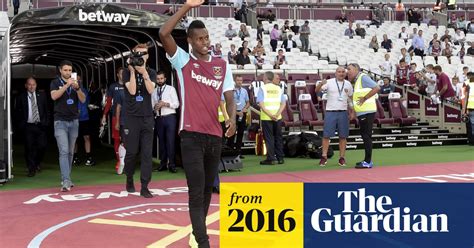 West Ham Confirm Signing Of Edimilson Fernandes From Fc Sion West Ham United The Guardian