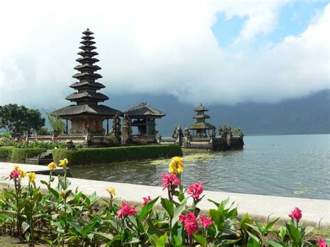 Obyek Wisata Bedugul Bali Dogen