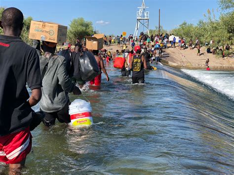 Texas Y Coahuila El Cruce De Miles De Migrantes En Busca De Asilo