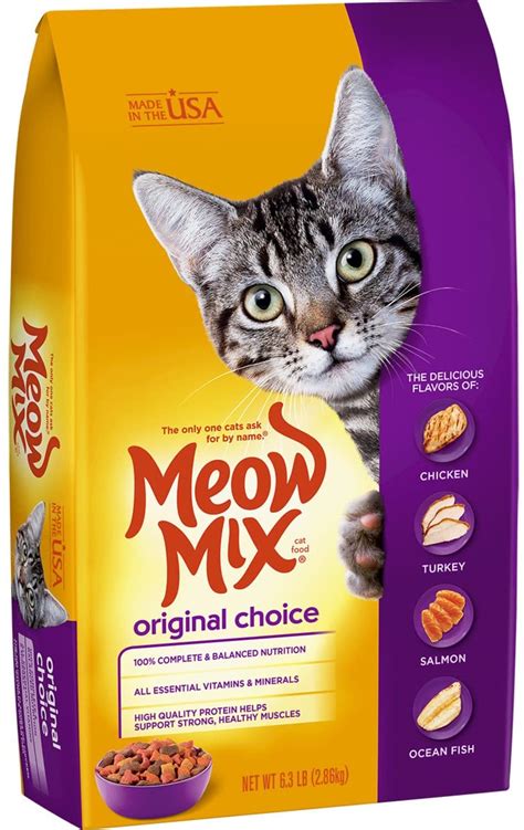 Their dry food is filled with corn, artificial flavor, colors and preservatives. Best Dry Cat Foods in 2020 (Review & Guide) | TheBeastProduct