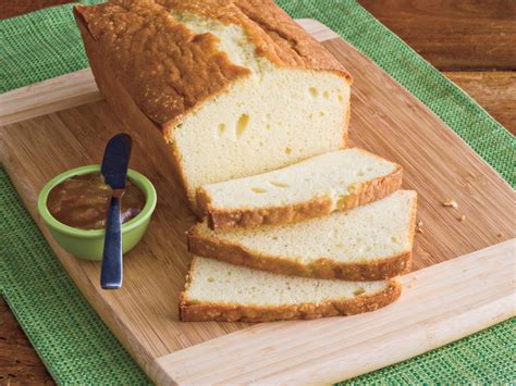 It would make for a great gift idea as well. Eggnog Pound Cake | Recipe in 2020 | Cake mix recipes ...