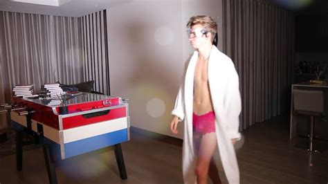 Joe Taking The Dare On His Newest Video Lace Boxers Was The Forfeit Lycra Men Joe Sugg Lycra