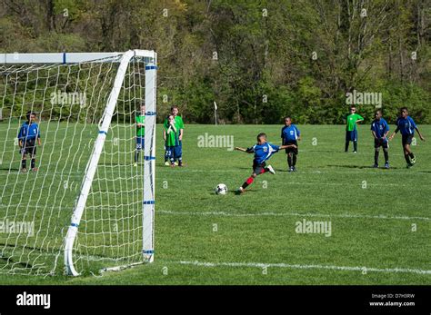 Soccer Hi Res Stock Photography And Images Alamy