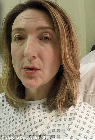 Bbc S Victoria Derbyshire S Hospital Bed Video Diary From Day Of Her Cancer Op Daily Mail Online