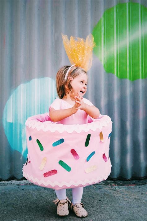 This kid's birthday cakes compilation includes 4 amazing cakes that would steal the show at any birthday party. DIY Halloween Costume || Birthday Cake — The Effortless Chic