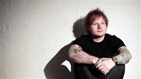 In shape of you, ed sheeran describes a relationship that begins at a bar and quickly leads to a bedroom. Ed Sheeran - Shape of you (lyrics) (letra) - YouTube