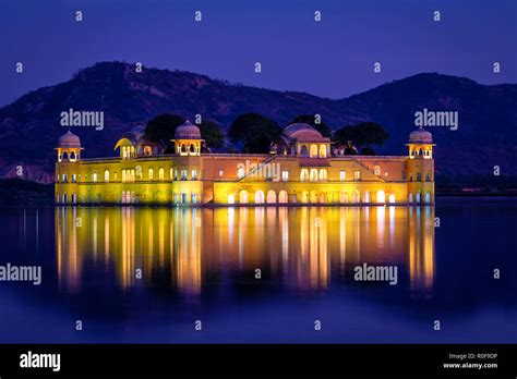 Water Palace Jal Mahal At Sunset Jaipur Rajasthan India Stock Photo Alamy