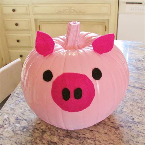 My Pig Pumpkin Pig Crafts Pumpkin Decorating Creative Pumpkin Painting