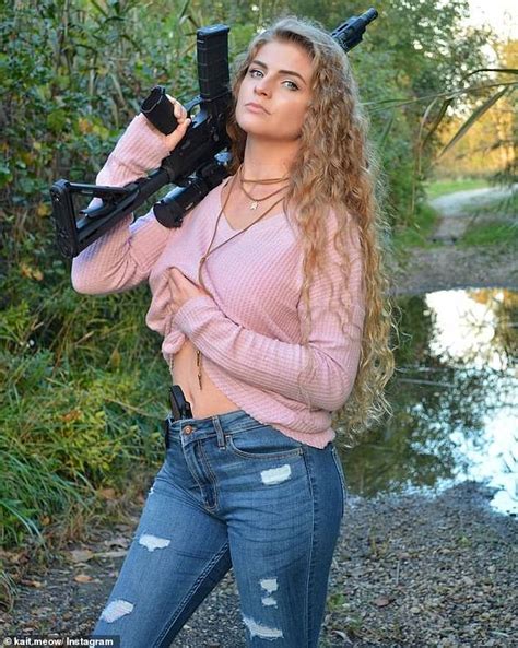 Pro Gun Us Activist Kaitlin Bennett Argues With Australian In New York Over Gun Laws Daily