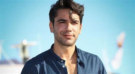 .oyuncu kadir doğulu ve diğer üç kardeşi, 10 ay önce hayatını kaybeden babaları rasim doğulu'nun mirasını reddetti. Kadir Doğulu kimdir? Kadir Doğulu nereli ve kaç yaşında ...
