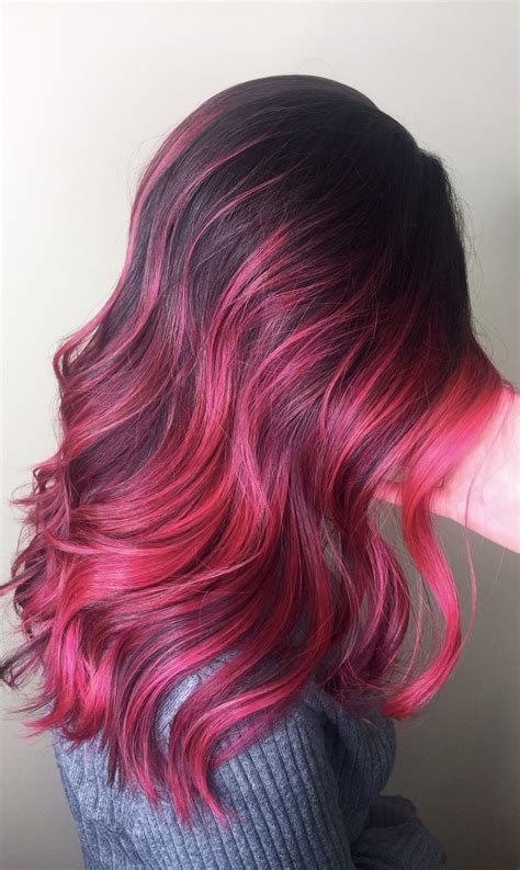 How to freehand balayage for dark hair whith fanola color / step by step technique + fast & easy. Magenta balayage on dark hair. Stunning! (With images) | Hair color for black hair, Black hair ...