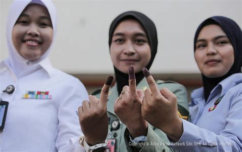 Tempoh penggal parlimen mengikut perlembagaan malaysia ialah lima tahun sejak mula bersidang, iaitu sehingga 24 jun 2018. Undi awal Pilihan Raya Umum Ke-14 | Astro Awani