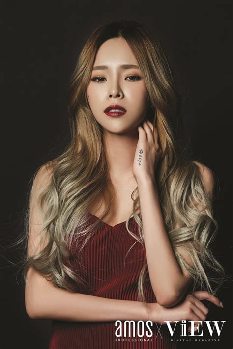 Heize(헤이즈)) by 이기백 on vimeo, the home for high quality videos and the people who love them. 헤이즈‧애쉬비‧육지담, 女래퍼의 숨겨진 매력