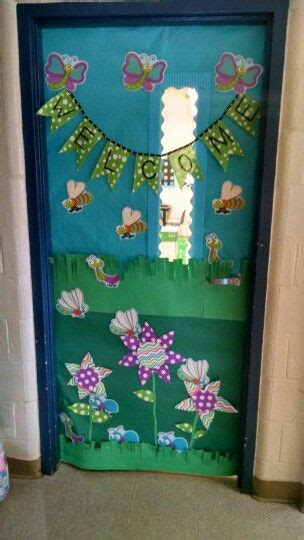Bug Themed Classroom Door Classroom Themes Classroom Door Crafts