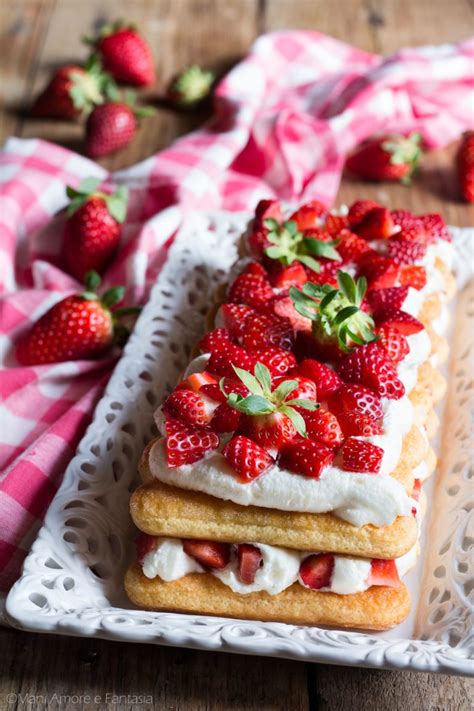 Crema mascarpone e panna senza uova. TIRAMISU alle FRAGOLE SENZA UOVA, con panna e mascarpone ...