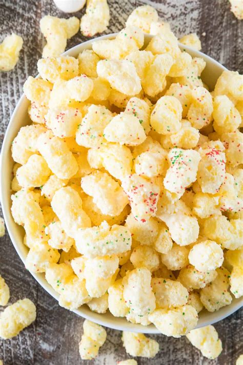 White Chocolate Puffcorn Four Ingredient Snack Julies Eats And Treats