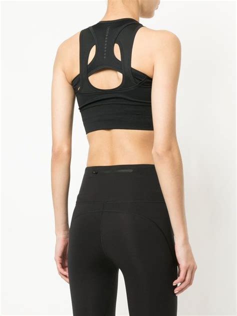 We instantly recognised this piece thanks to the monogram ff trim! LNDR Blackout Sports Top - Farfetch | Sports top, Lndr ...