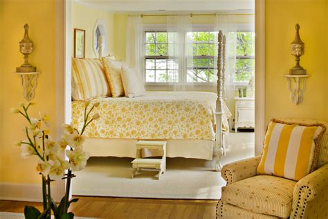 20 Yellow Bedroom Designs Decorating Ideas Design