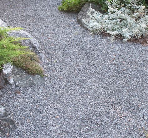 Limestone gravel | Gravel landscaping, Gravel landscaping ideas, Limestone gravel