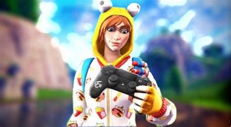 Battle royale outfits, characters, 3d models, sounds and more. skin fortnite miniature manette Fortnite Thumbnail ...
