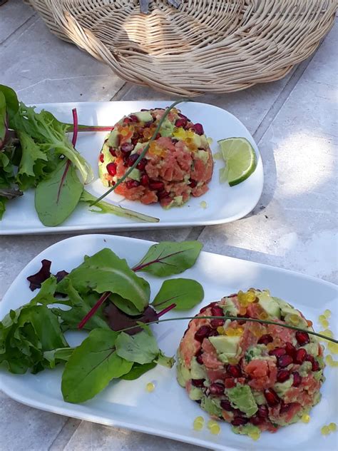 Tartare de saumon fumé avocat et grenade