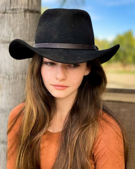 Mackenzie Foy 03122023 • Celebmafia