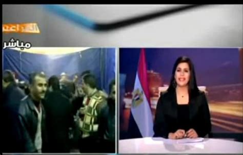 بالفيديو مواطن مصري مراتي عمرها مارقصتلي ورقصت علشان الدستور