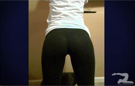 The Beauty Of The Gap Hot Girls In Yoga Pants Booty
