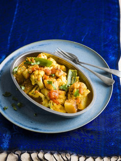 Cauliflower And Potato Curry Recipe Curry Recipes Vegetarian