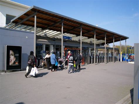 Gare Du Vert Galant Train Station Bonjourlafrance Helpful Planning