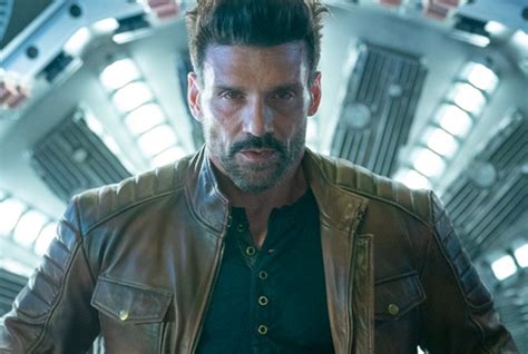 boss level trailer starring frank grillo and mel gibson in the sci fi thriller