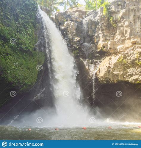 Tegenungan Waterfall Near Ubud Bali Indonesia Tegenungan Waterfall
