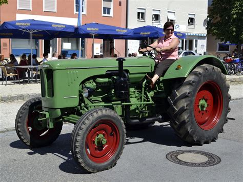 Fileschlüter Traktor Oldtimerumzug Aidenbach Wikimedia Commons